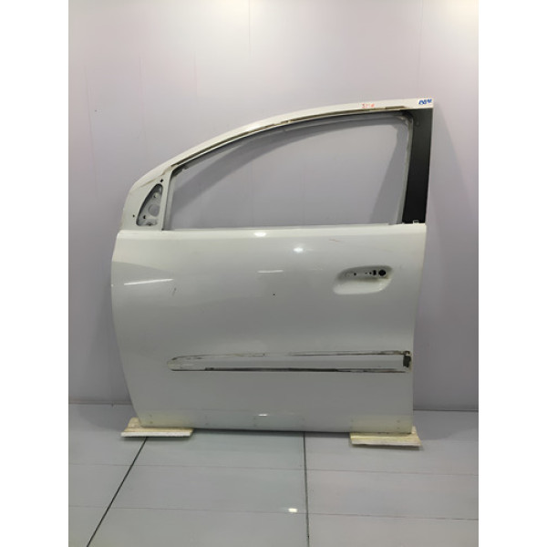 Porta Dianteira Esquerda Chevrolet Spin 2013/2021 Dianteira Esquerda Branco
