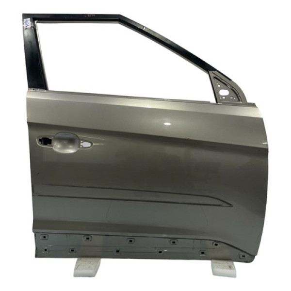 Porta Dianteira Direita Hyundai Creta 2017/2021 Dianteira Direito Champanhe