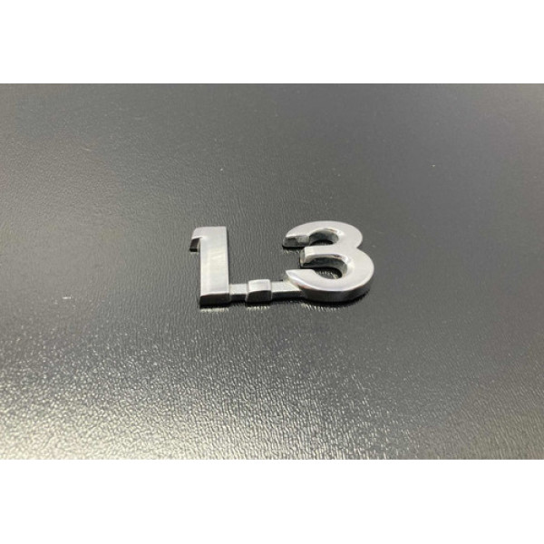 Emblema 1.3 Capô Traseiro Toyota Etios 2013/2021