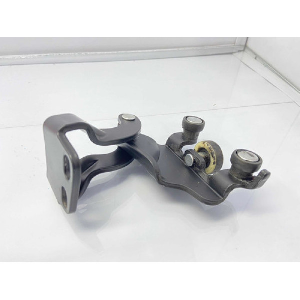 Dobradiça Guia Porta Lateral Esquerda Fiat Doblò 2003/2016