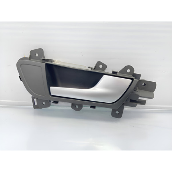 Puxador/maçaneta Traseira Direita Audi A4 2011 Cinza