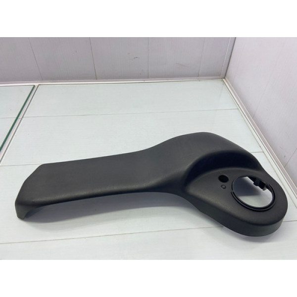 Moldura Banco Dianteiro Direito Nissan March 2011/2015