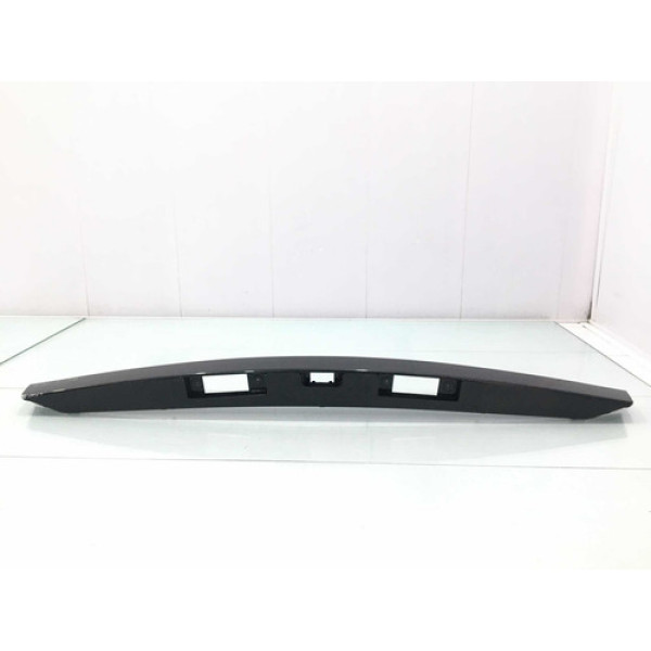 Moldura Luz Placa Traseira Chevrolet Cruze 2012/2015