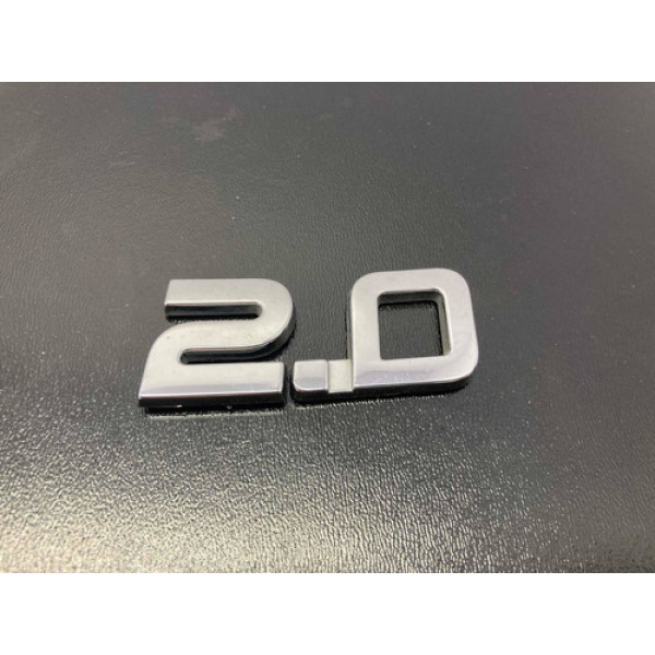 Emblema 2.0 Capô Traseiro Renault Duster 2016