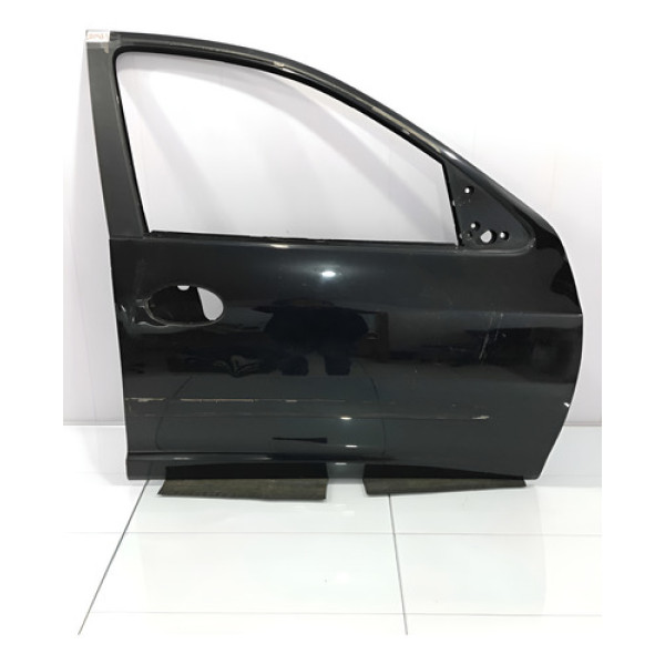 Porta Dianteira Direita Chevrolet Celta 2007/2015 C/detalhe Preto Direita Dianteira