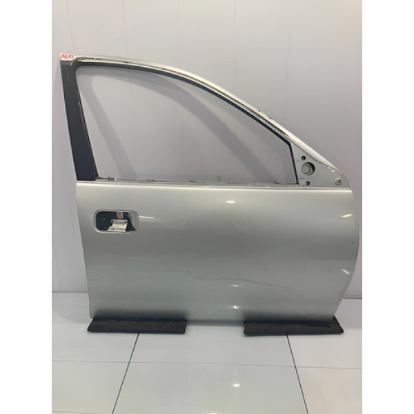 Porta Dianteira Direita Chevrolet Corsa Classic 2000/2010 Dianteira Direito Cinza