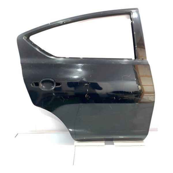 Porta Traseira Direita Nissan Versa 2011/2020 Com Detalhes Preto Direita Traseira