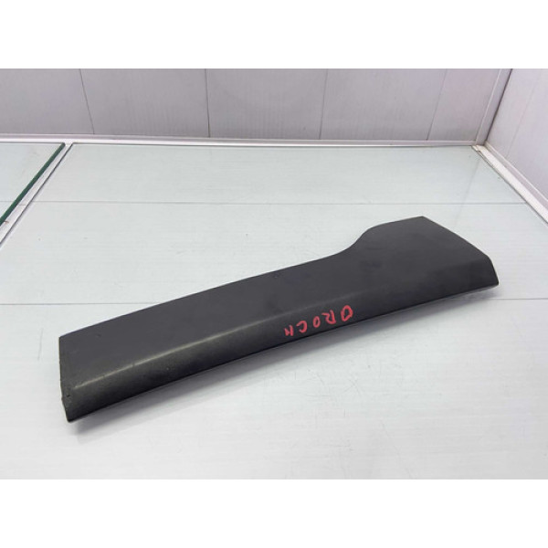 Moldura Direita Tampa Traseira Renault Oroch 2016/2020