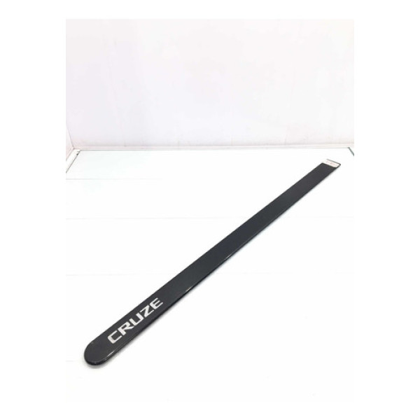 Friso Dianteiro Esquerdo Chevrolet Cruze 2015 C/detalhe