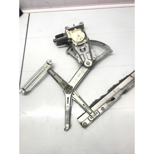 Máquina De Vidro Dianteiro Direito Chevrolet Corsa Max 03/11