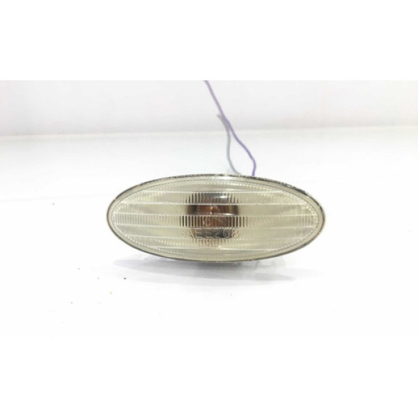 Pisca Para-lama Nissan Livina 2010