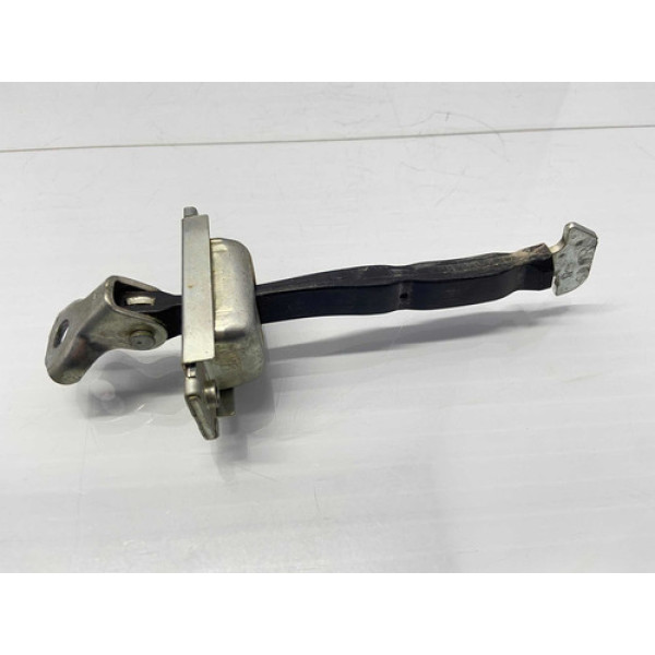 Limitador Porta Traseira Esquerda Toyota Hilux 2020/2022