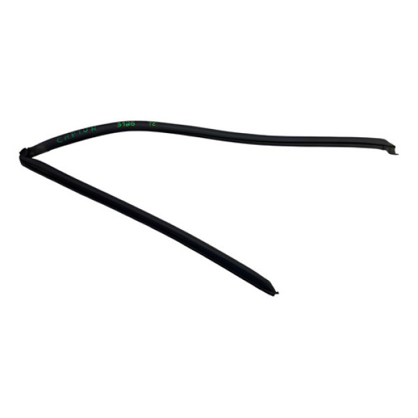 Borracha Vedação Porta Tras Esquerda Renault Captur 2017/23 Preto