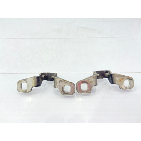 Dobradiça Porta Dianteira Esquerda Sandero/logan 2015/2020