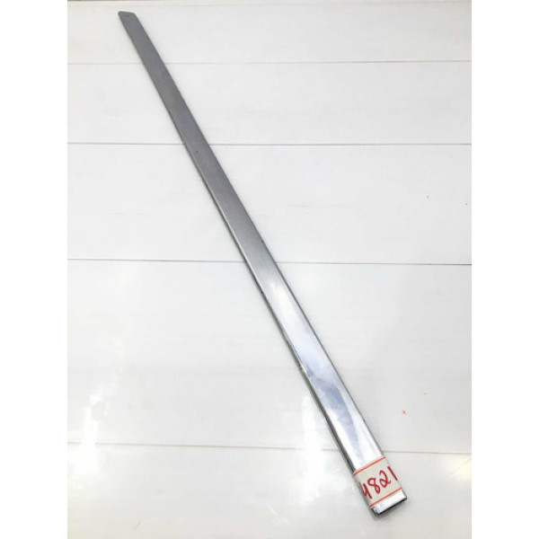 Friso Dianteiro Direito Fiat Palio Essence 2009/2013 C/detal