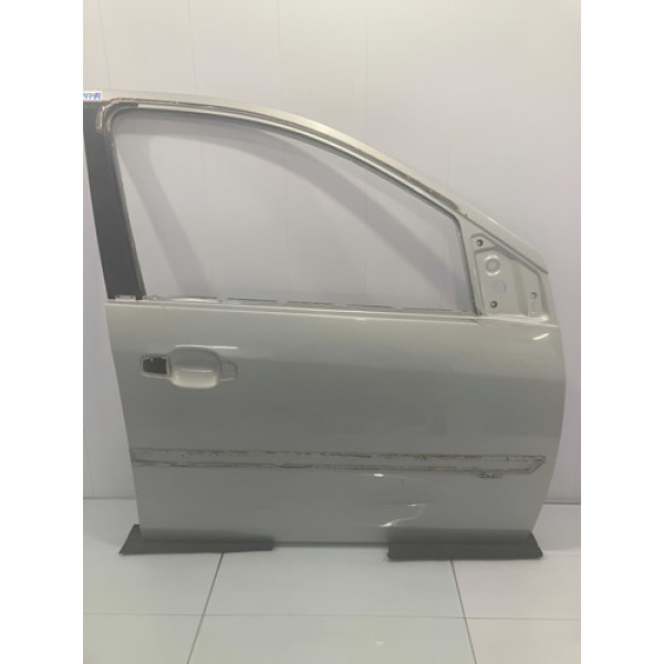 Porta Dianteira Direita Ford Fiesta 2003/2014 Com Detalhe Dianteira Direita Prateado