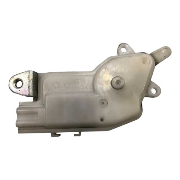 Atuador Trava Tampa Traseira Nissan March 2012/20 52127