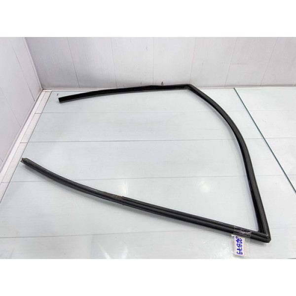 Borracha Canaleta Dianteira Esquerda Vw Fox 2010/2014
