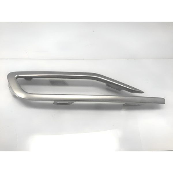 Moldura Refletor Olho De Gato Direito Vw Nivus 2020/2023 Prateado