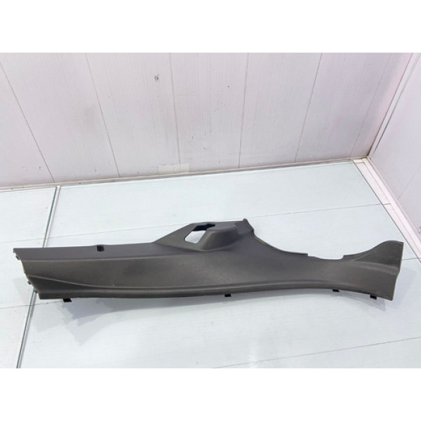 Soleira Traseira Lado Direito Renault Kwid 2017/2021