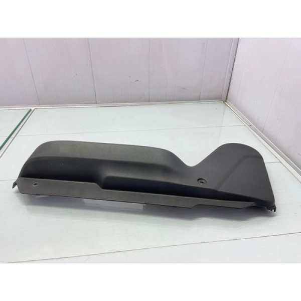 Moldura Banco Traseiro Esquerdo Mitsubishi Outlander 12/15