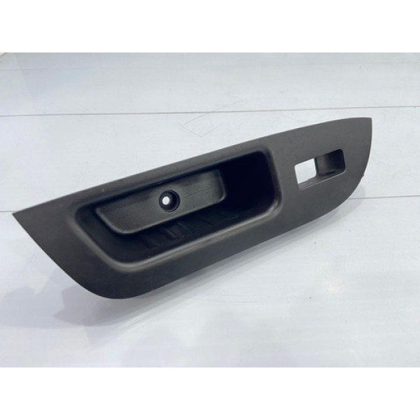 Moldura Botão Vidro Porta Traseira Esquerda Sorento 09/15