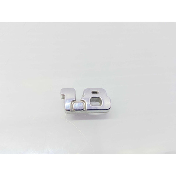 Emblema Capô Traseiro 1.8 Fiat Idea Adventure 2011/2018