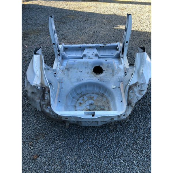 Traseira Baixa Com Detalhe Renaul Kwid 2017/2021