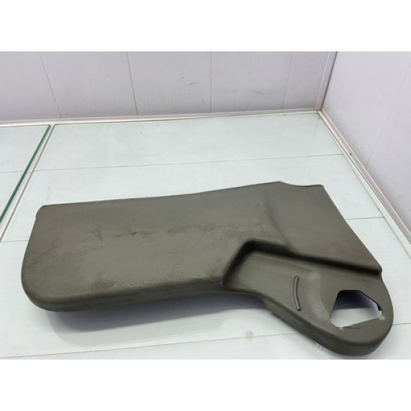 Moldura Banco Dianteiro Direito Nissan Sentra 2008/2012