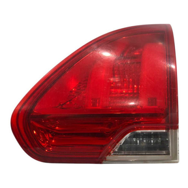 Lanterna Direita Tampa Peugeot 2008 2016/2020 52089 Direito/passageiro Vermelho