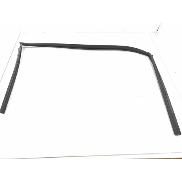 Borracha Canaleta Dianteira Esquerda Kia Sportage 2017