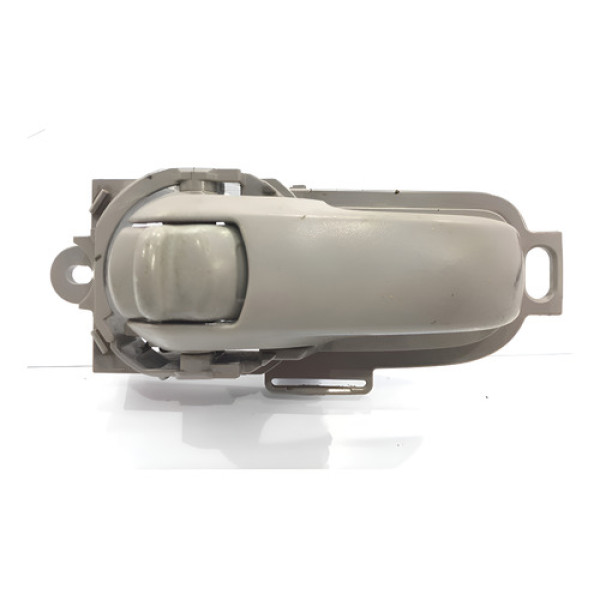 Maçaneta Interna Dian/tras Esquerda Nissan Livina 2008/2015 Dianteira