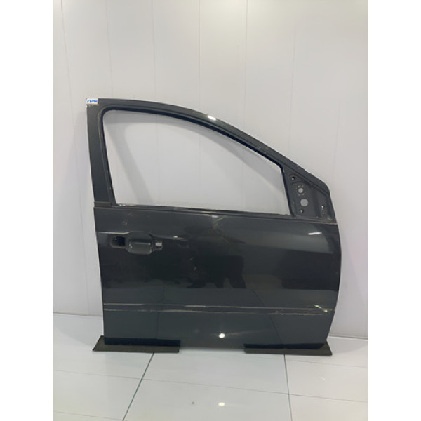 Porta Dianteira Direita Ford Fiesta 2003/2014 Com Detalhe Dianteira Direita Preto