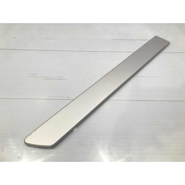 Friso Lateral Traseiro Direito Chevrolet Onix 2013/2019