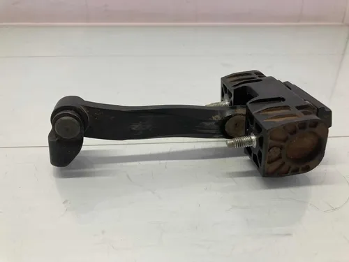 Limitador Traseiro Direito Chevrolet Vectra Sedan 2006/2012