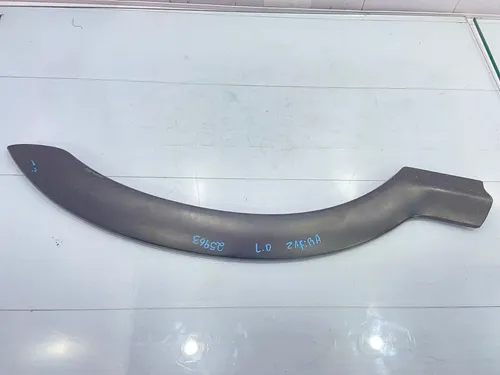 Moldura Para-lama Direito Chevrolet Zafira 